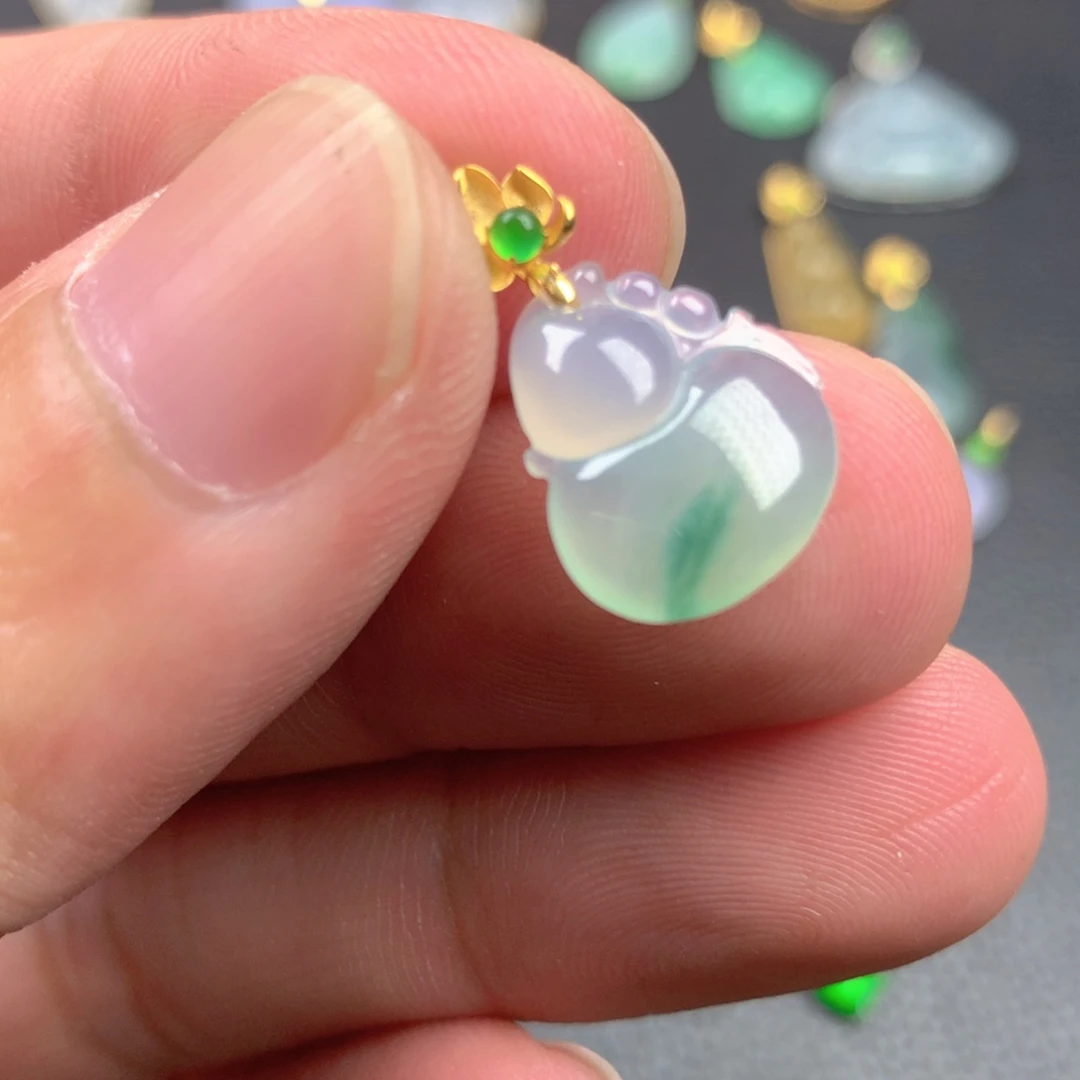 【闪购商品】颈饰18K金镶嵌翡翠翡翠