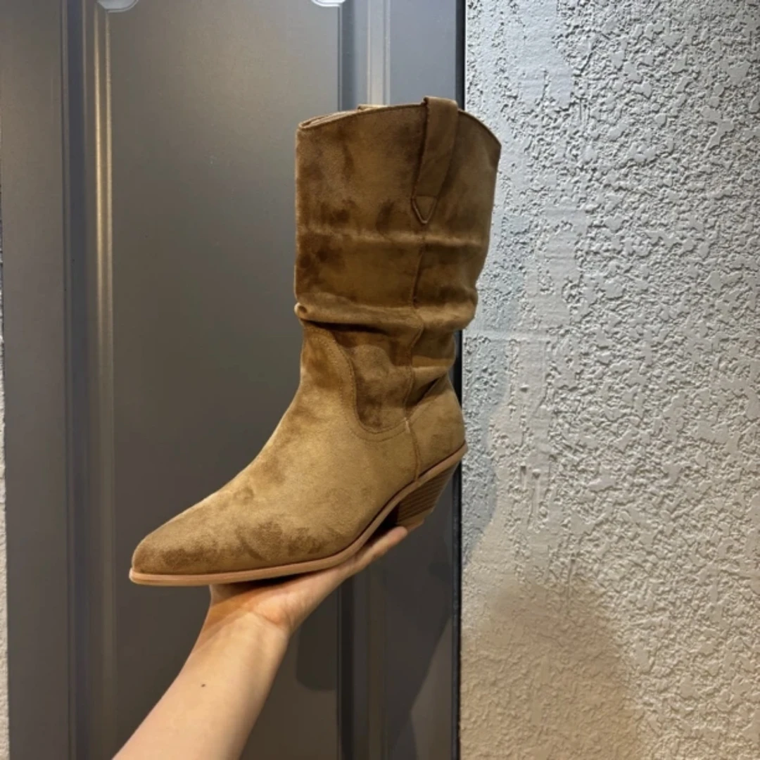 166 尖头粗跟西部牛仔靴女秋季复古真皮套筒堆堆靴中筒马丁靴