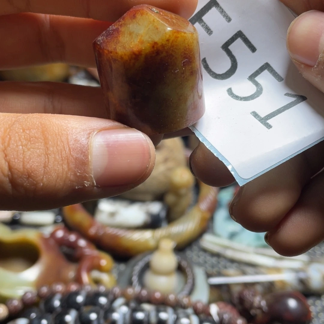 和田玉（糖玉）挂件未镶嵌