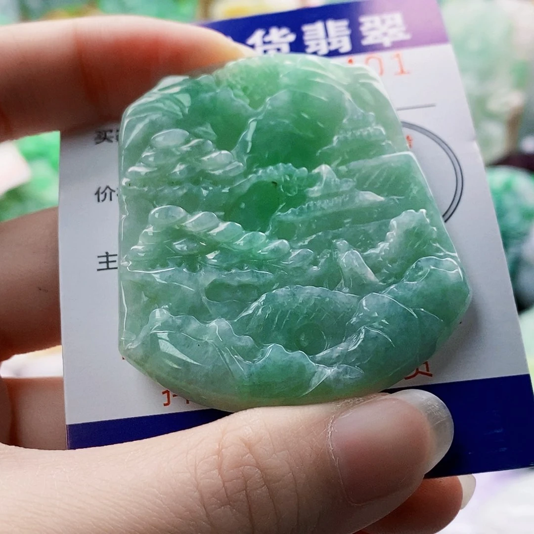 吊坠(不含链)未镶嵌翡翠