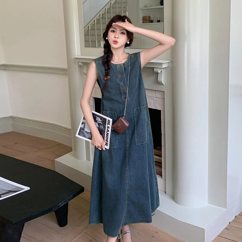 韩系复古无袖背心牛仔连衣裙女2025夏新款宽松设计大口袋过膝长裙