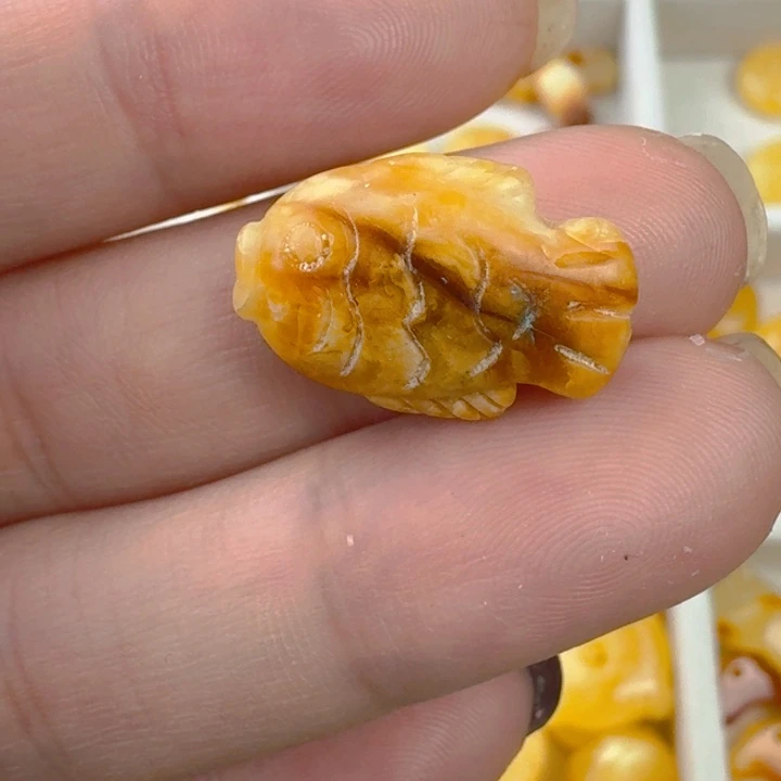 蜜蜡未镶嵌珠宝奇石19.8×13.3×6.4mm