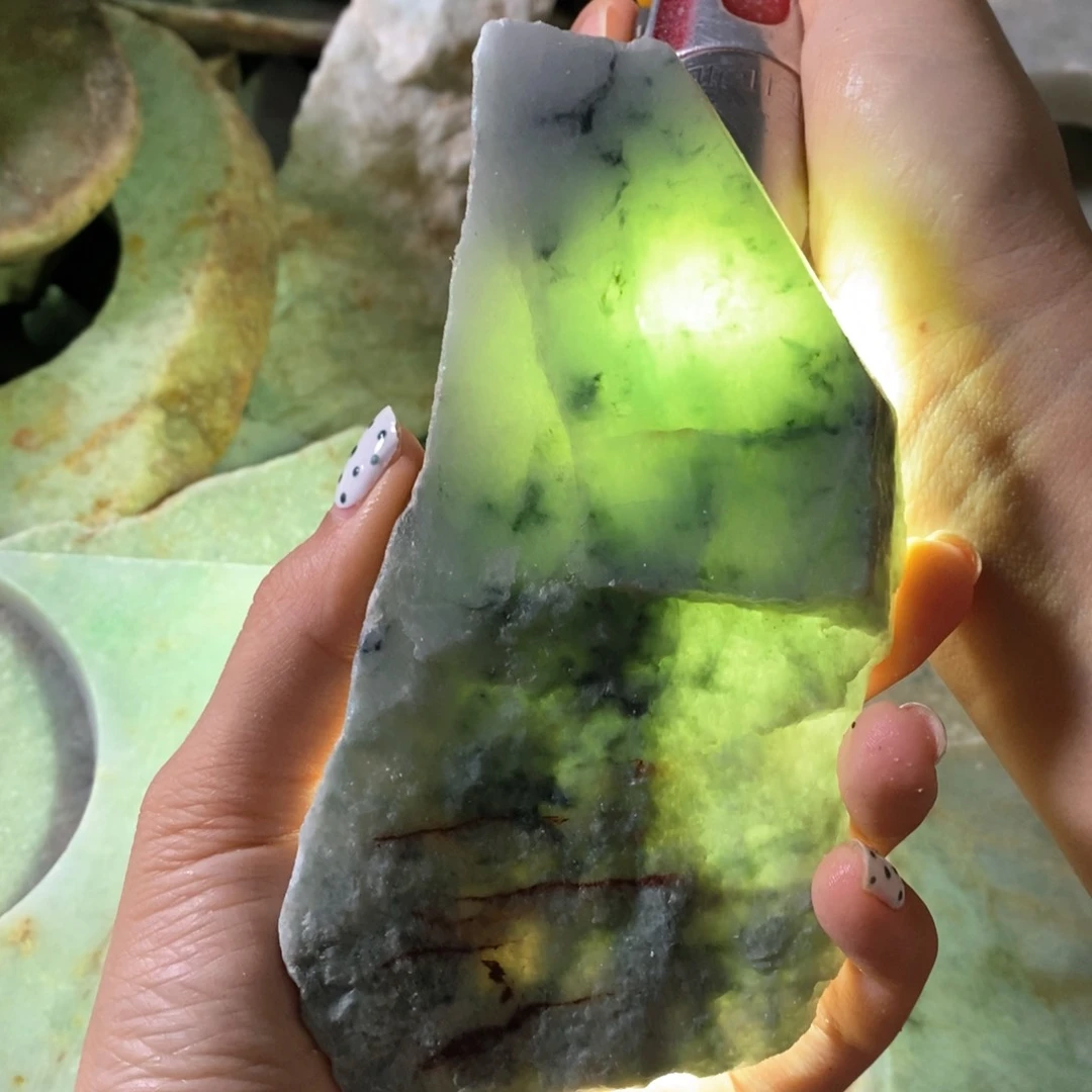 颈饰未镶嵌翡翠天然翡翠