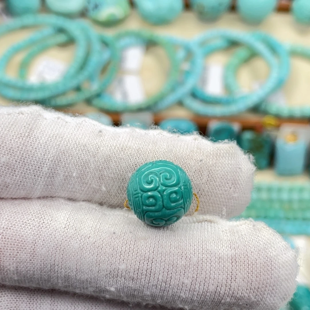 绿松石未镶嵌挂件