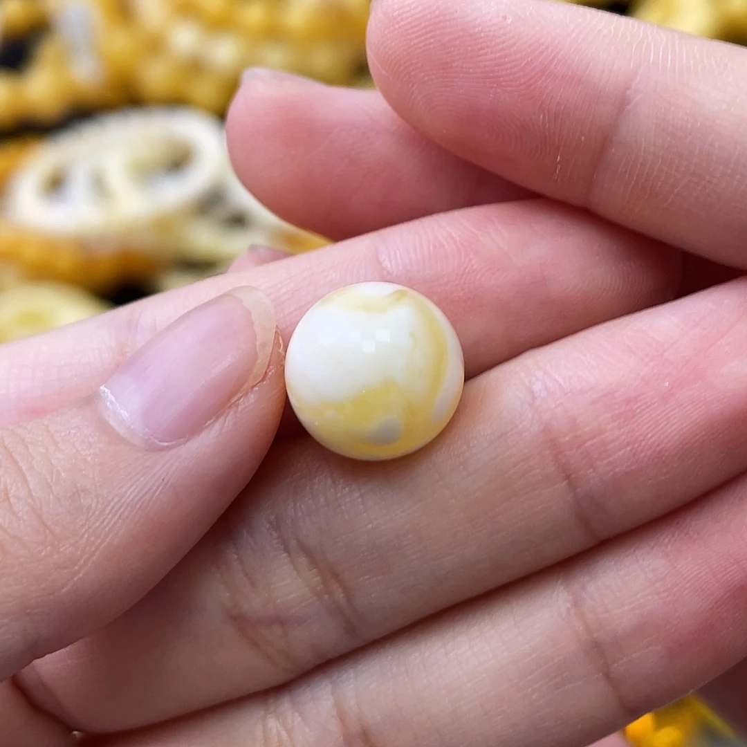 琥珀未镶嵌珠宝奇石瑕圆珠12.2mm