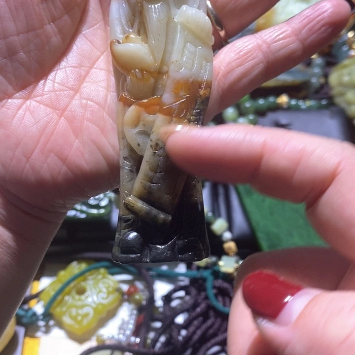 岫玉毛衣链未镶嵌