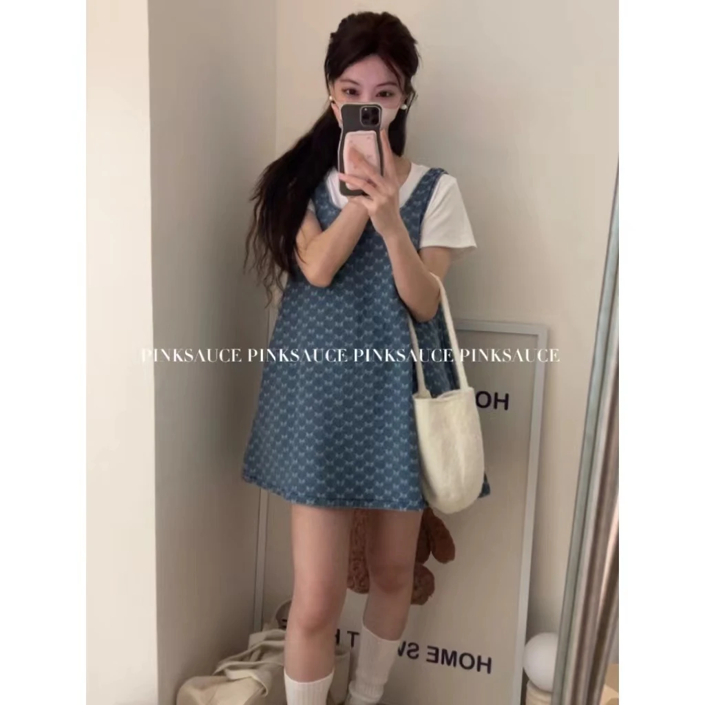 【迷迭海瑟】自带氛围感的牛仔连衣裙 好喜欢这种俏皮的感觉～