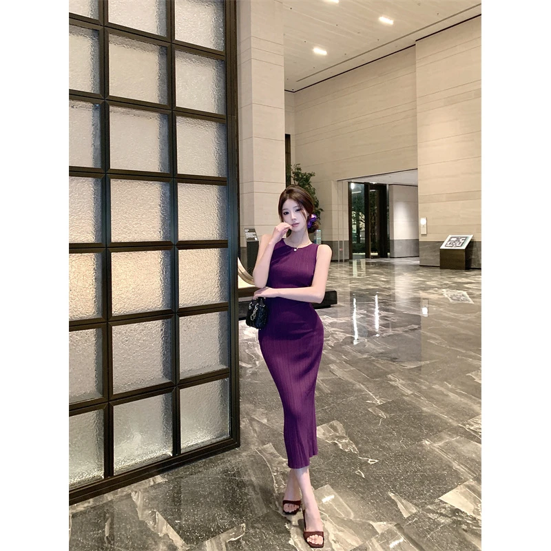 紫色无袖背心肌理感针织显瘦气质连衣裙修身开叉包臀裙子