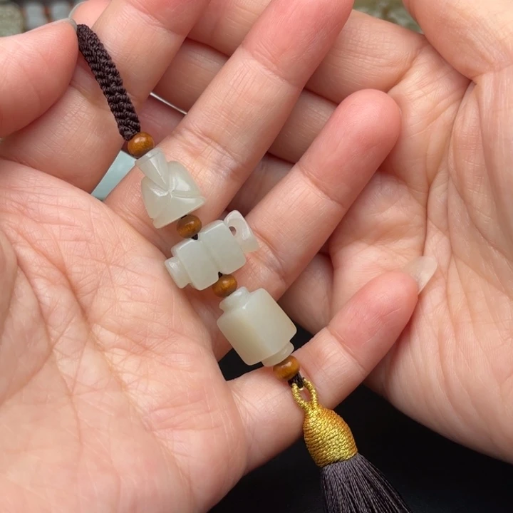 未镶嵌和田玉挂件