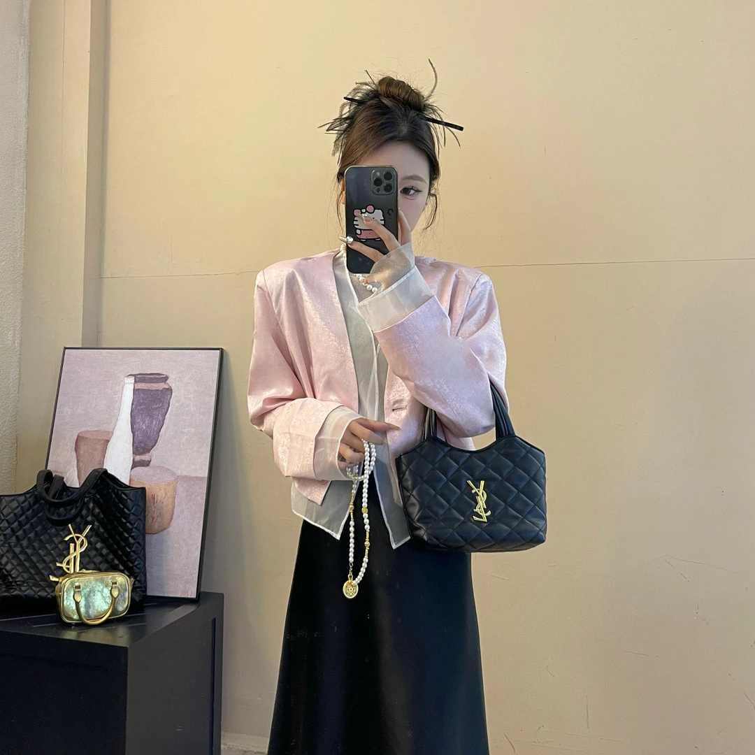 法式复古设计感小众外套秋季新款小香风气质轻奢短款时尚百搭休闲