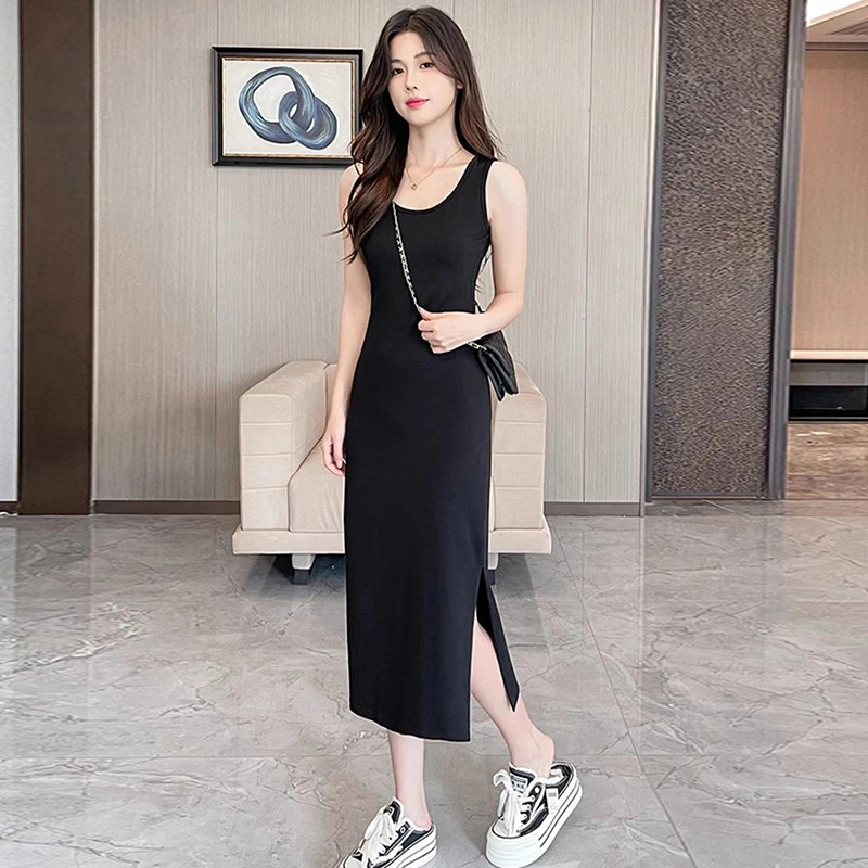 千金贵气名媛风女装黑色吊带连衣裙收腰显瘦背心裙打底百搭长裙
