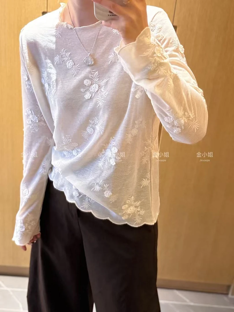「金小姐」蕾丝立体刺绣打底衫气质显瘦木耳边上衣～