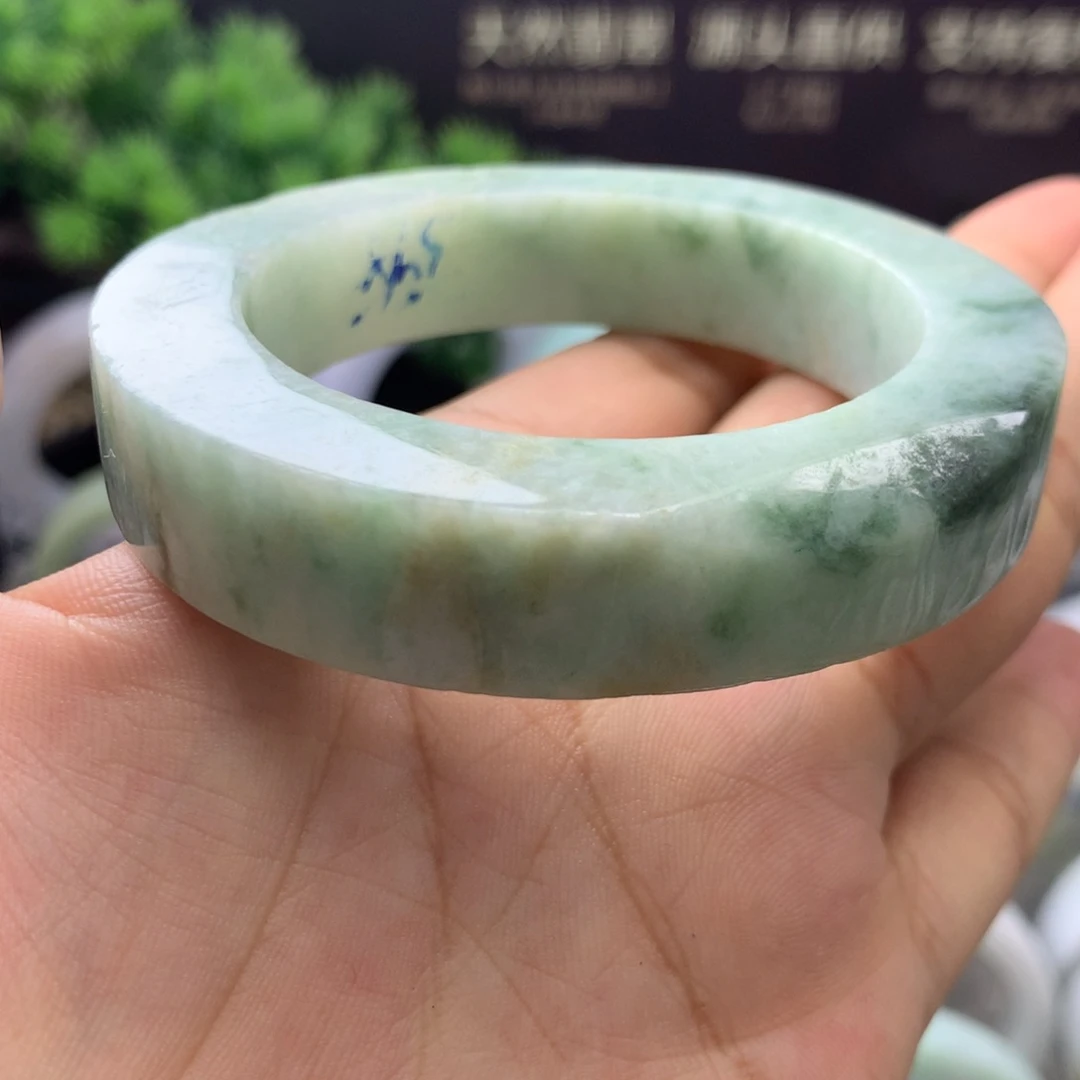 定制翡翠天然翡翠手镯未镶嵌50/56 正圈 飘绿花