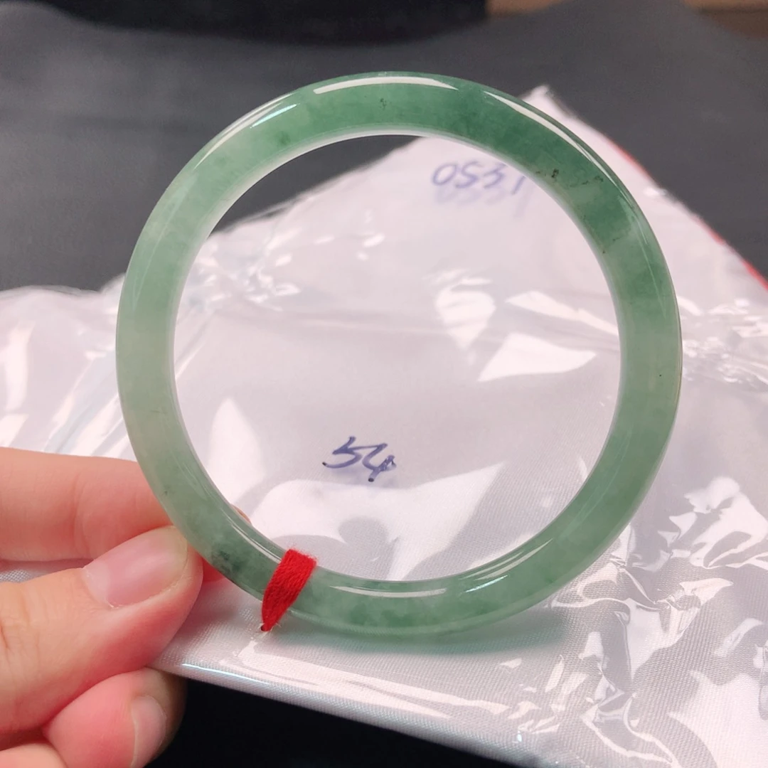 翡翠手镯未镶嵌0537号