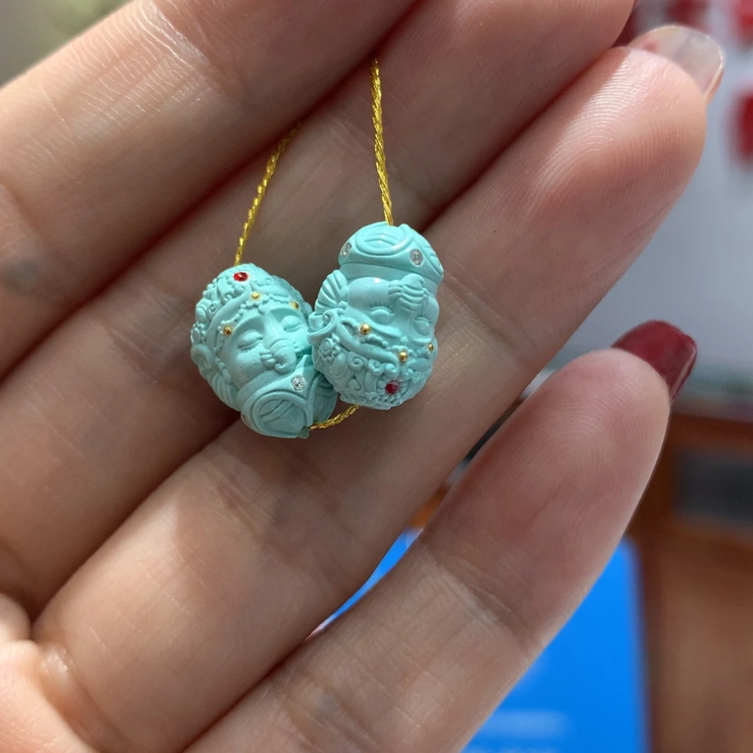 绿松石配饰未镶嵌