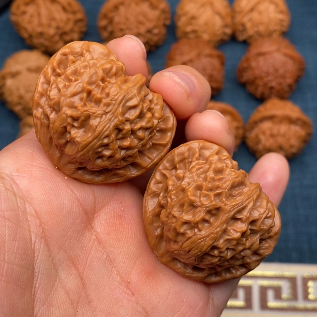 W***。把件文玩核桃39蜡皮全品宫灯