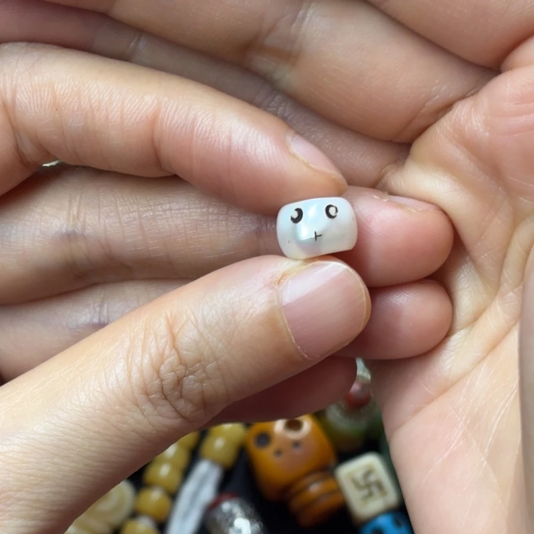 只买单纯的吊坠，没带链子，属的性质。无用****2