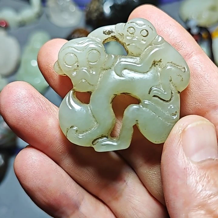 颈饰未镶嵌和田玉