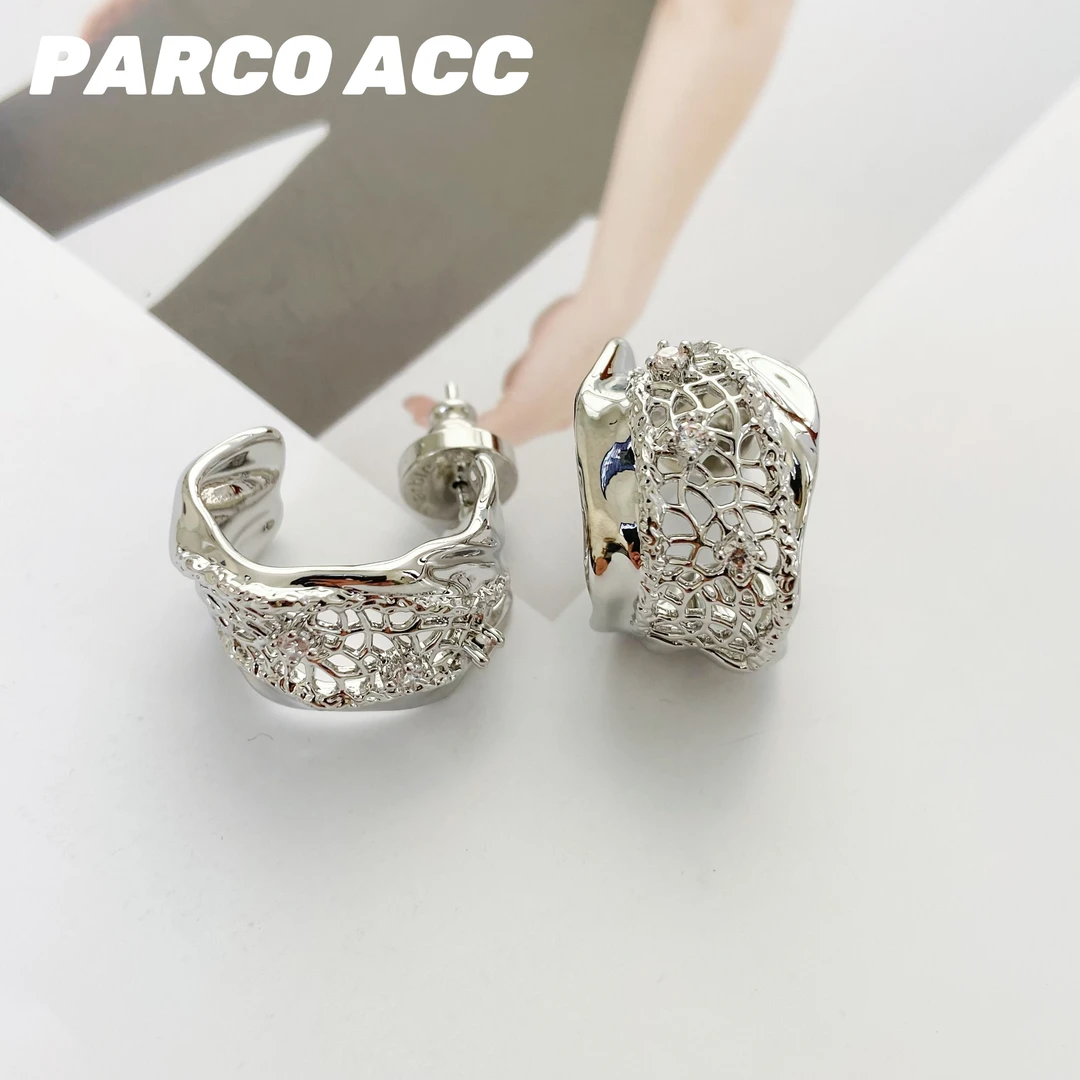 铜合金合成锆石耳饰 TG419 MARBLE LEO 镂空纱网肌理耳钉