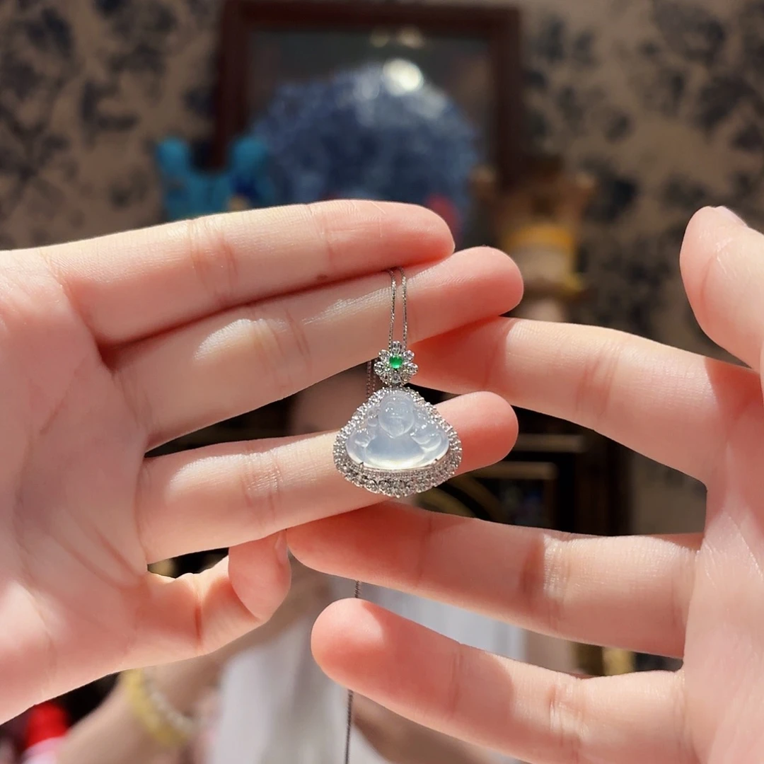 翡翠18K金镶嵌吊坠(赠链)