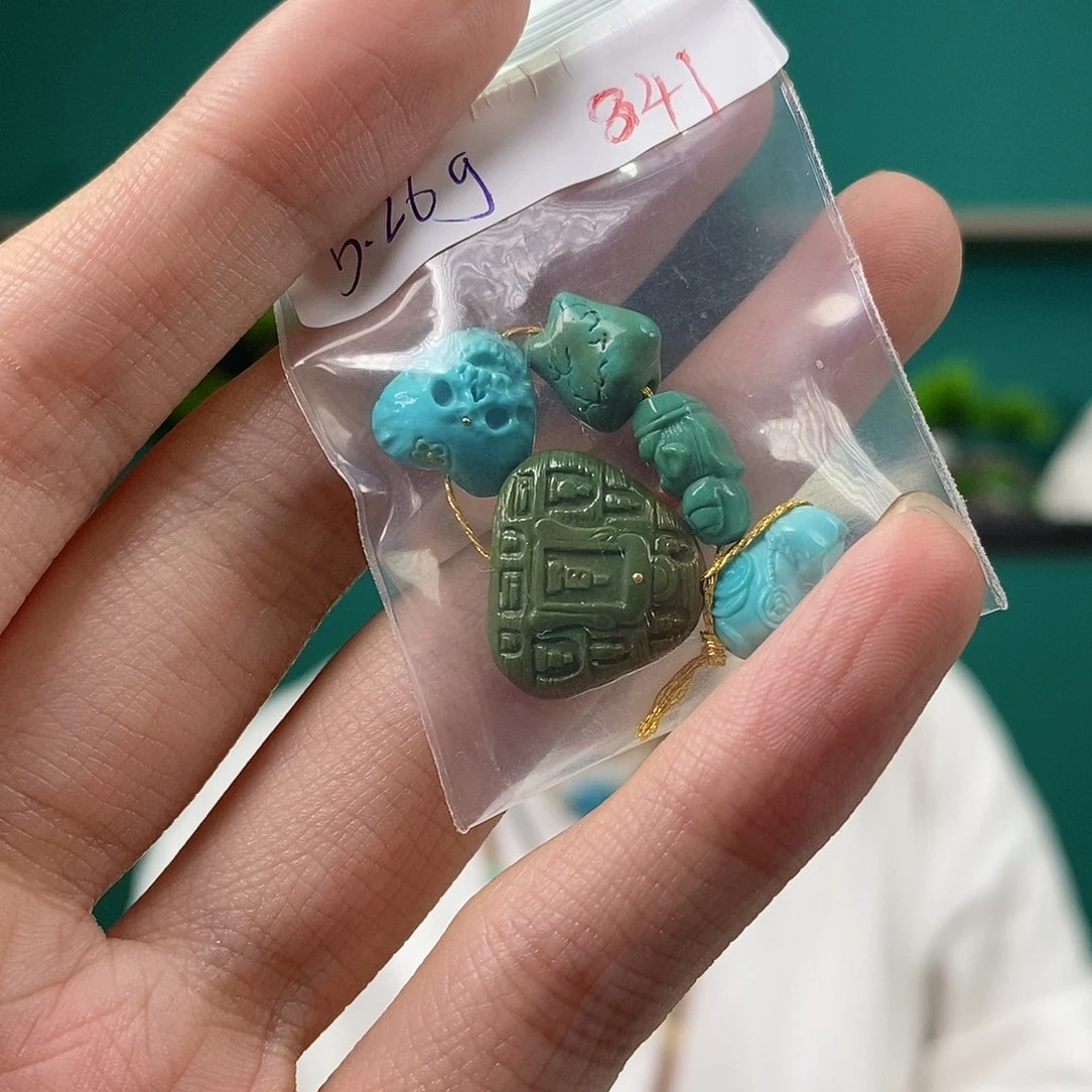 绿松石未镶嵌珠宝奇石