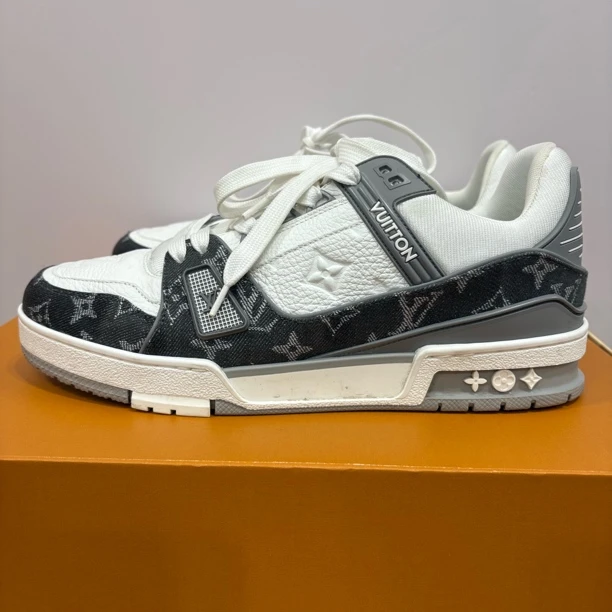 99新 LouisVuitton/路易威登 41码灰白牛仔运动板鞋