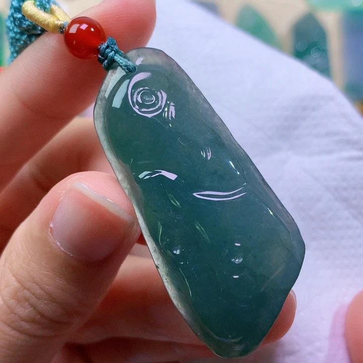 翡翠未镶嵌吊坠(不含链) 6404