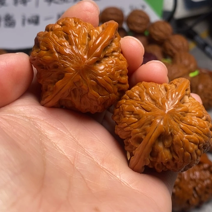 汤***号大叶紫檀（黑酸枝木类）