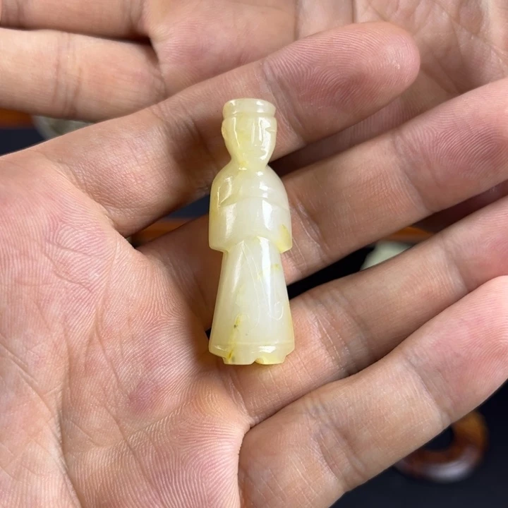 和田玉（糖玉）未镶嵌颈饰