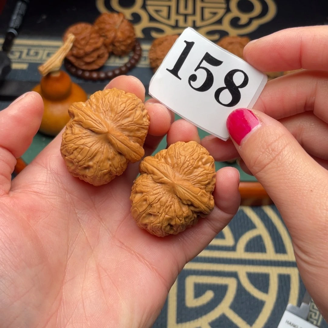 桃核吊坠39.5元宝158号～