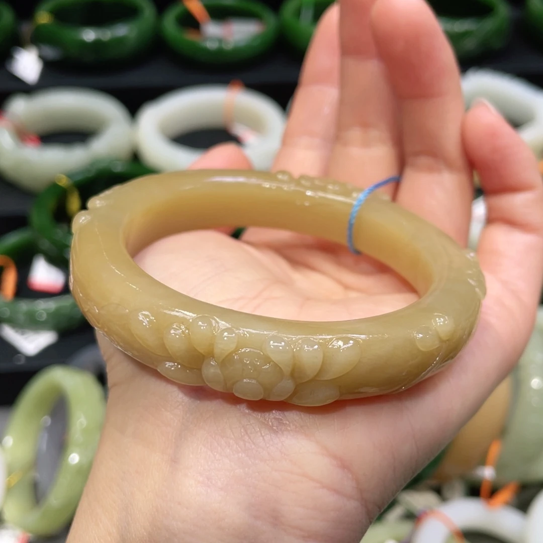 未镶嵌手镯和田玉56