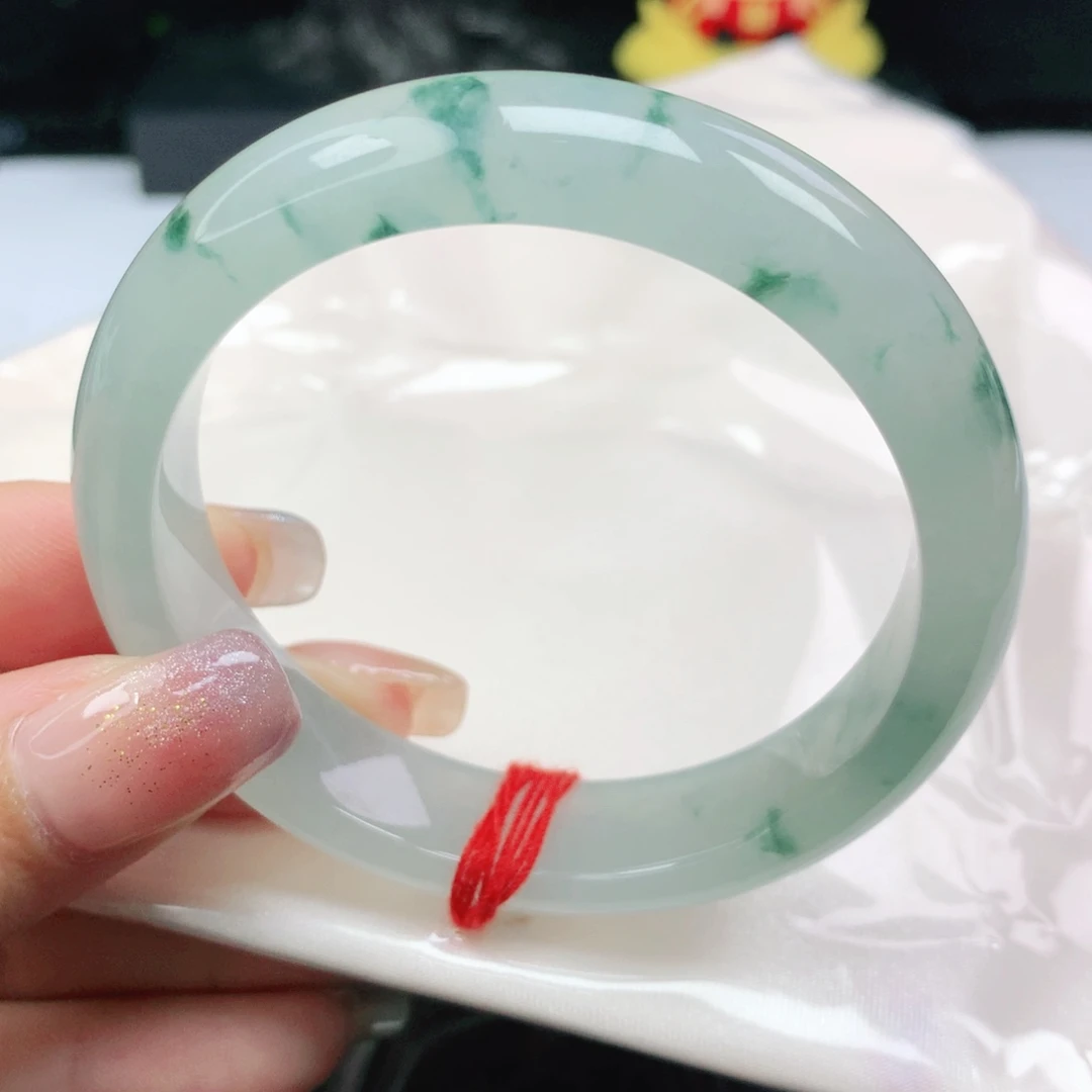 未镶嵌手镯翡翠正