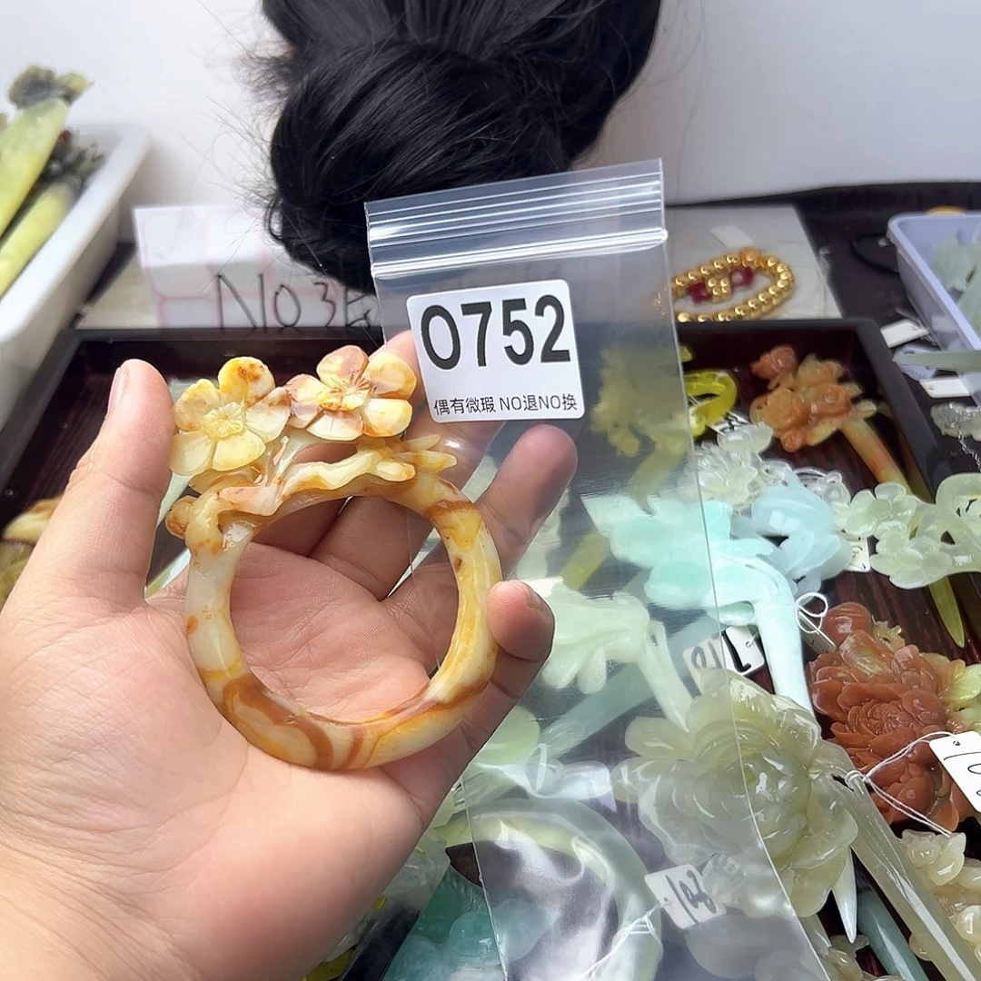 蛇纹石玉合金发饰麦*丽