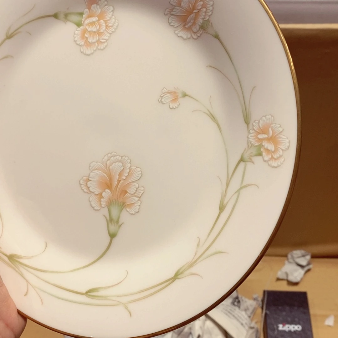 如图所示 观兰器物?****A