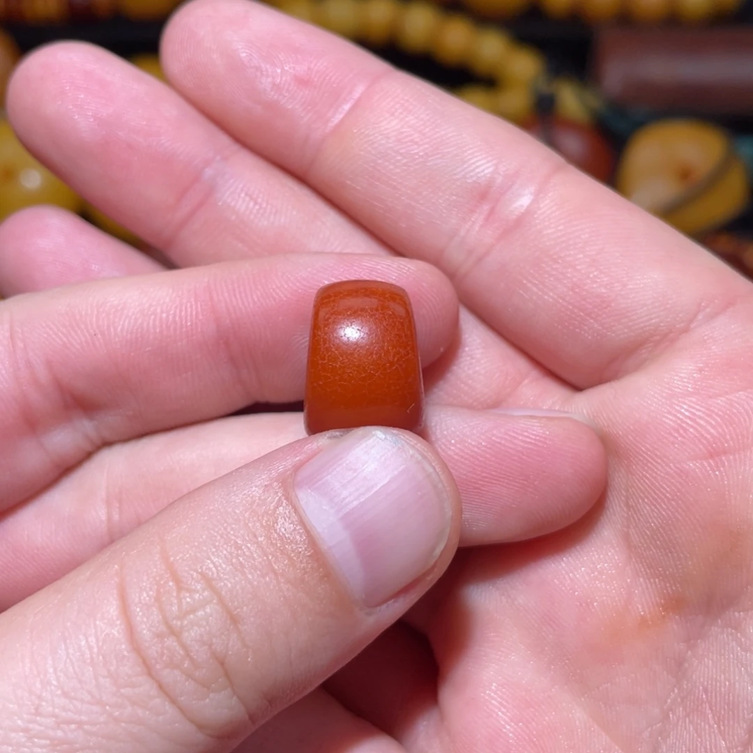 D***o琥珀未镶嵌裸石马蹄