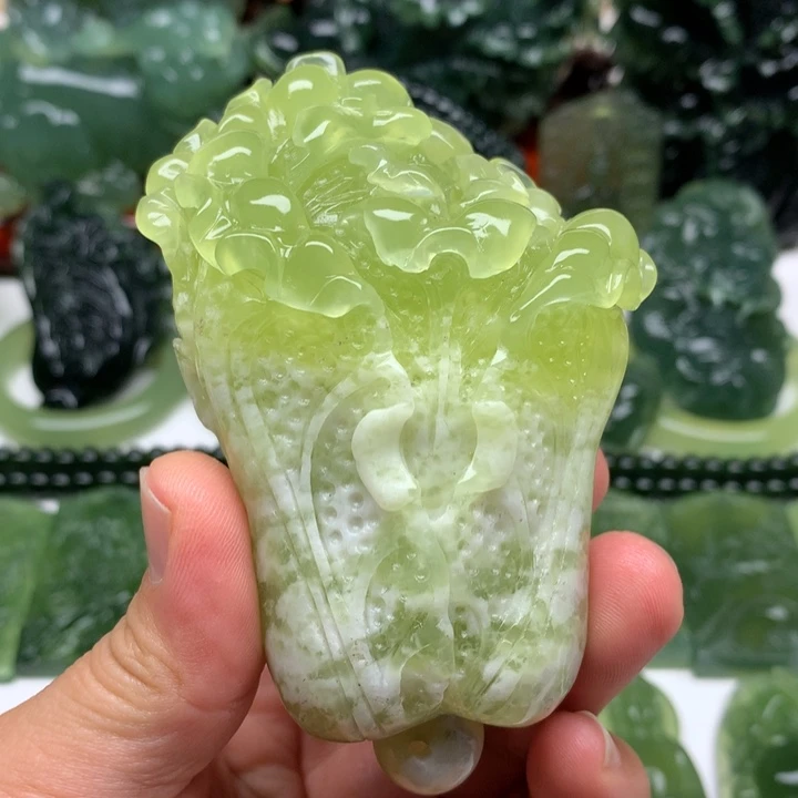 未镶嵌蛇纹石玉颈饰