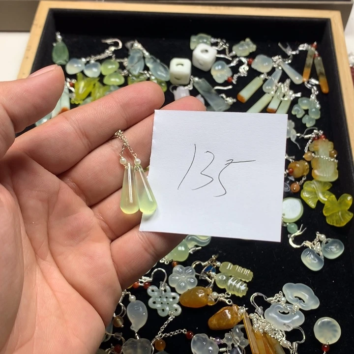 蛇纹石玉合金耳钉天***狱