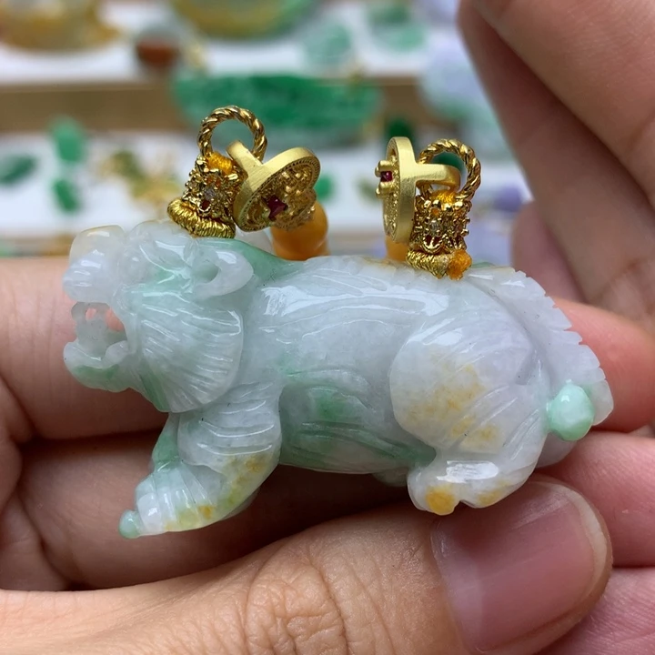 颈饰未镶嵌翡翠翡翠