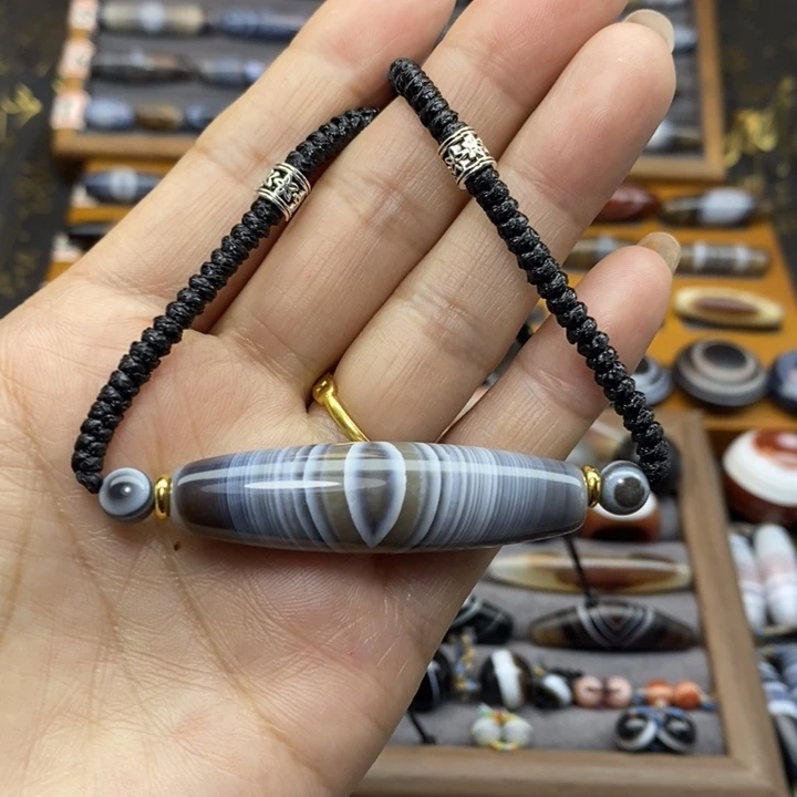 玛瑙/玉髓未镶嵌颈饰狼*