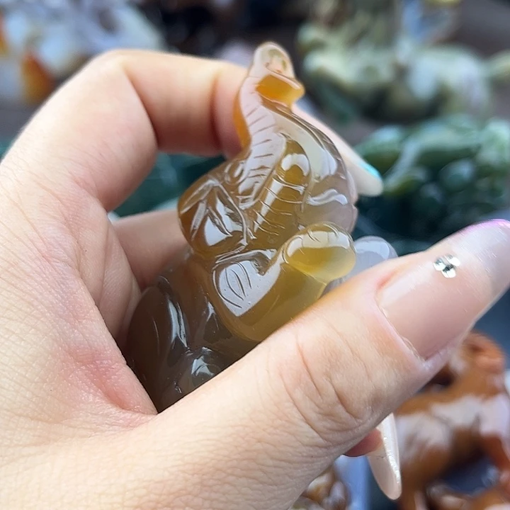 苏***龙玛瑙未镶嵌手饰玛瑙