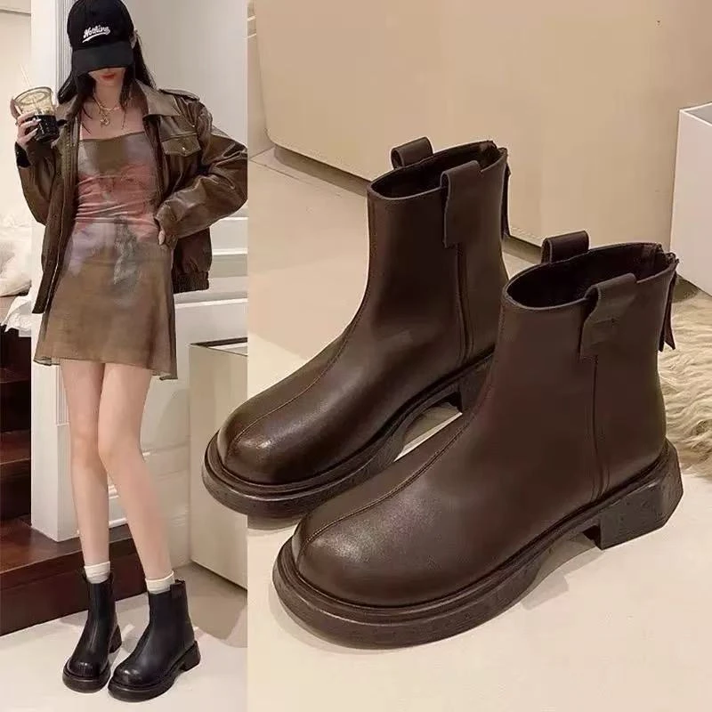 W1G637厚底瘦瘦短靴冬季新款简约百搭粗跟烟筒靴女 薄绒