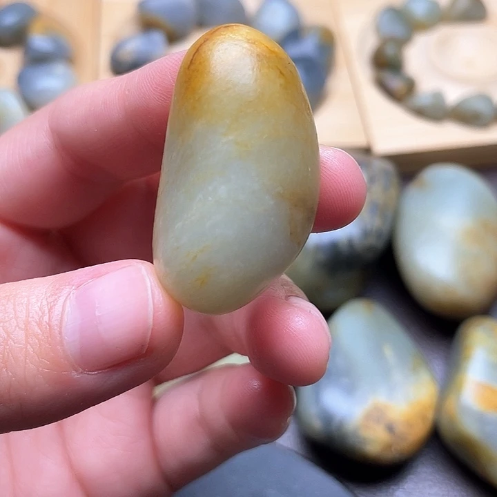 颈饰未镶嵌和田玉9