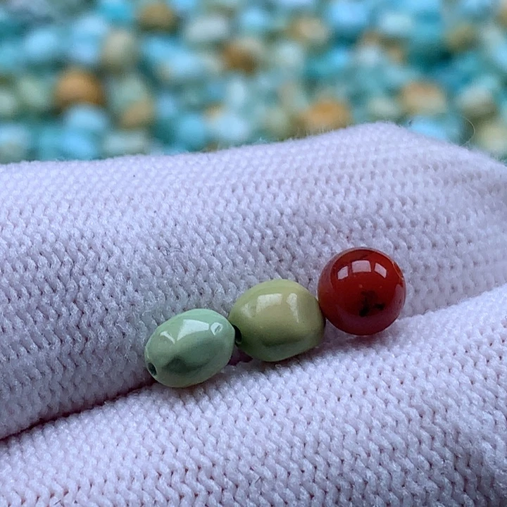 南红玛瑙未镶嵌珠宝奇石