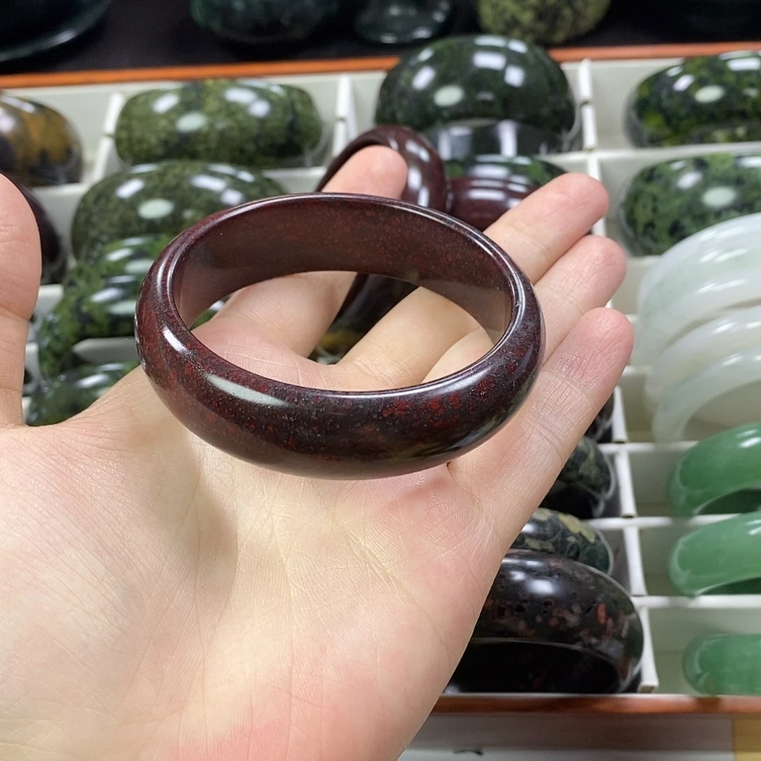 蛇纹石玉未镶嵌项链