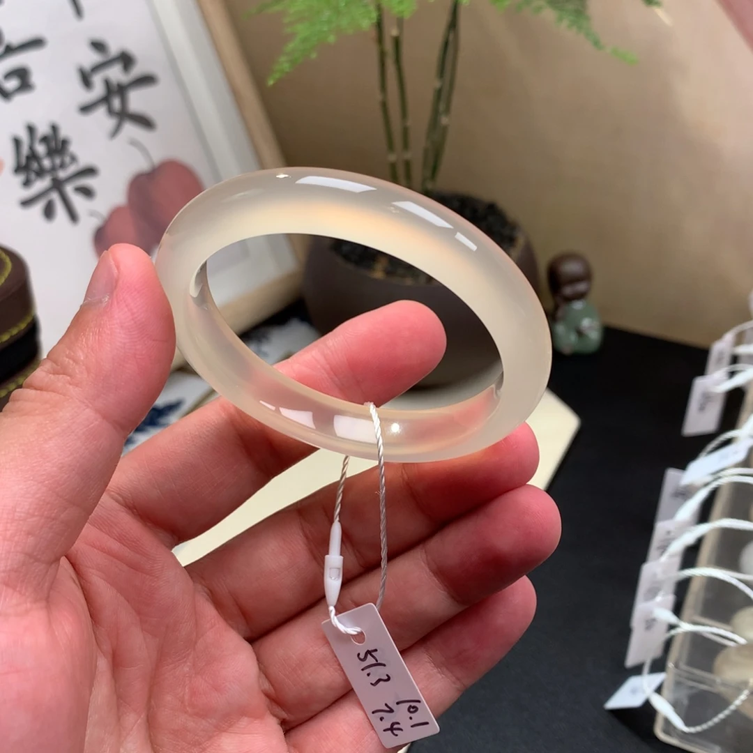 玛瑙/玉髓手镯未镶嵌?*