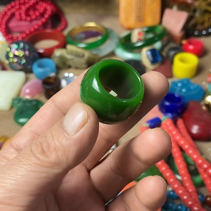 未镶嵌和田玉（糖玉）挂件