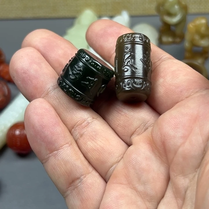 和田玉（糖玉）未镶嵌颈饰云***哥