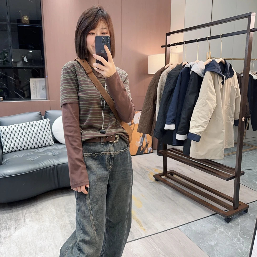 2025秋季新款圆领撞色条纹拼接假两件长袖T恤女上衣百搭打底衫