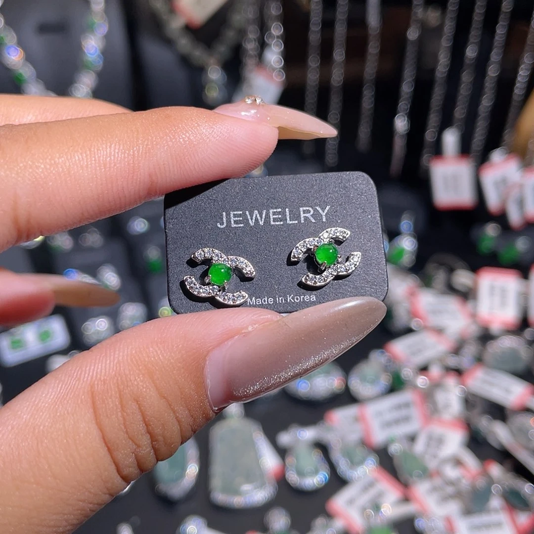 未镶嵌翡翠耳饰耳钉