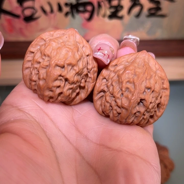 文玩核桃吊坠龙公子